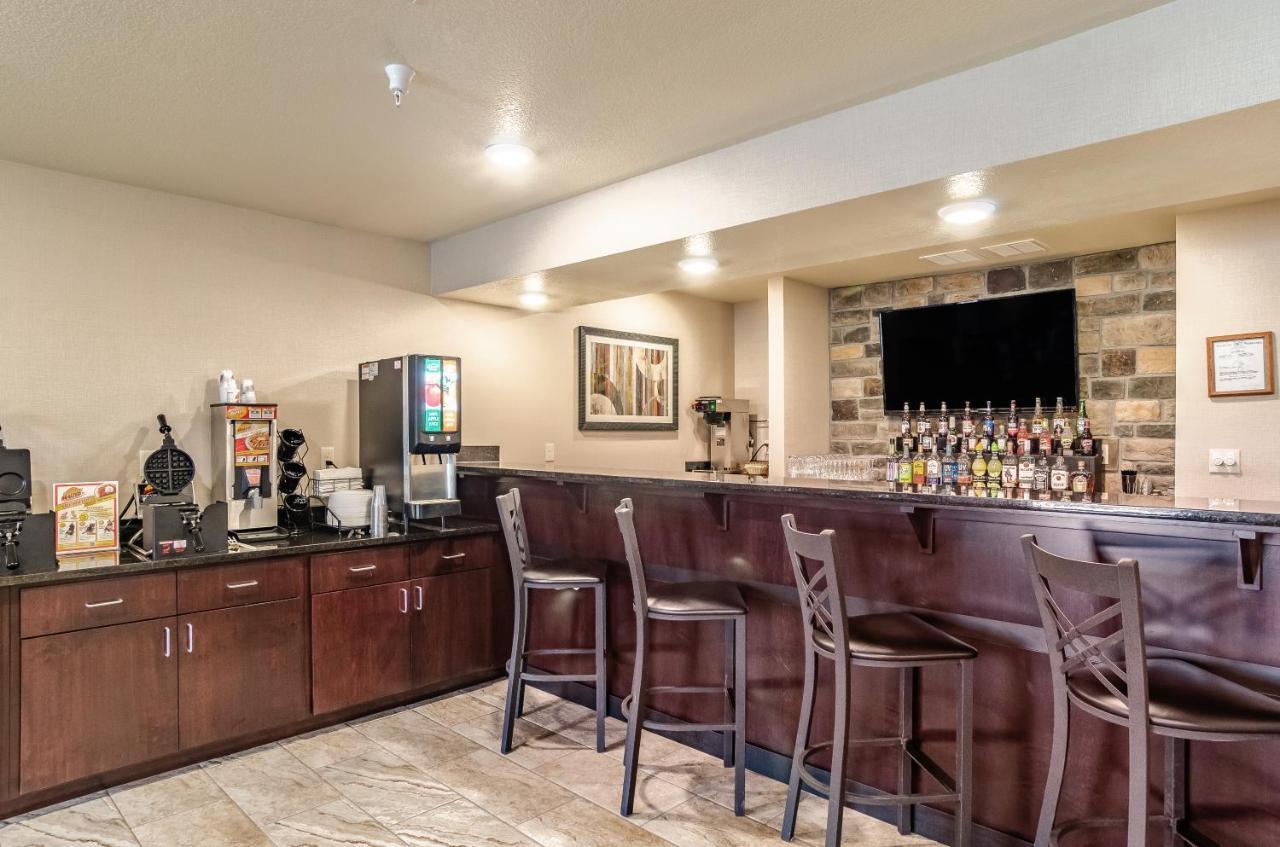 Cobblestone Inn & Suites - Bridgeport ภายนอก รูปภาพ