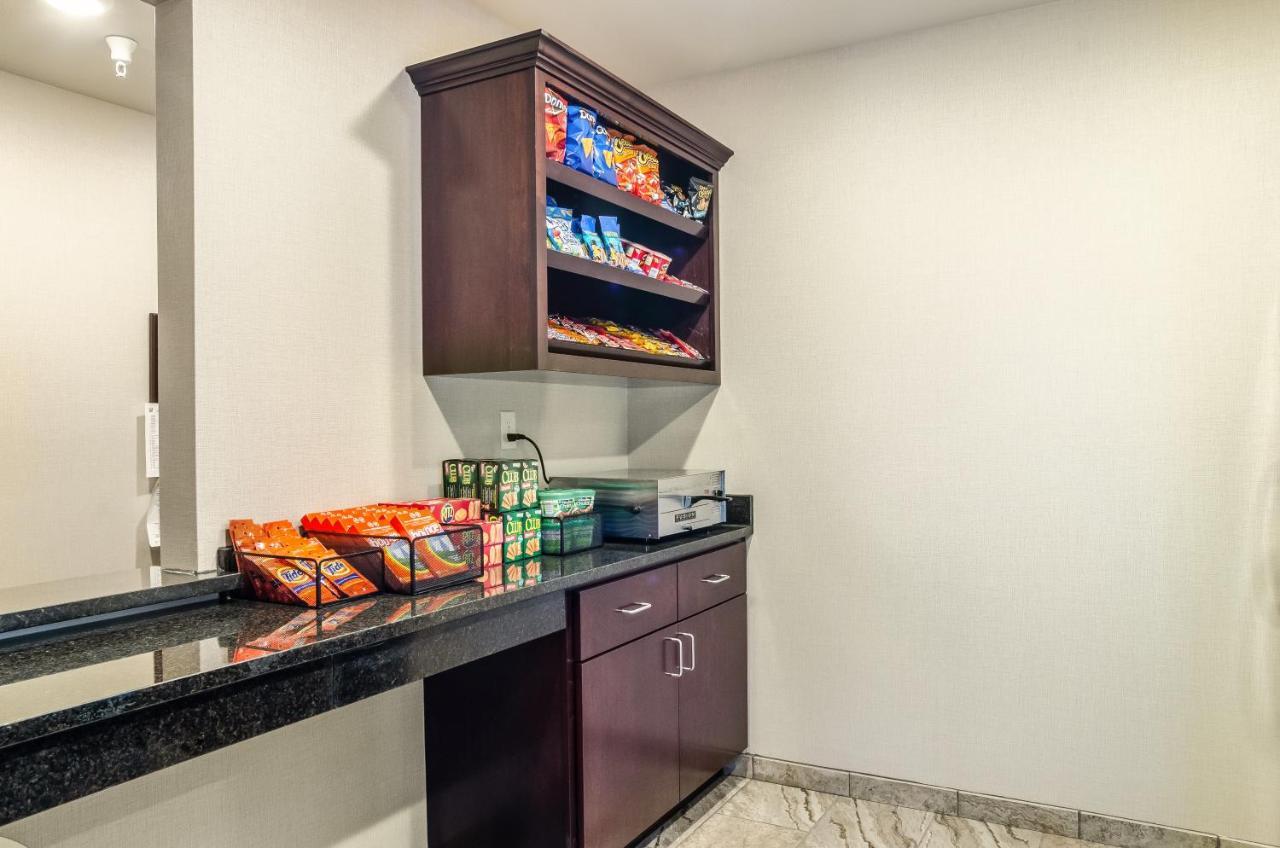 Cobblestone Inn & Suites - Bridgeport ภายนอก รูปภาพ