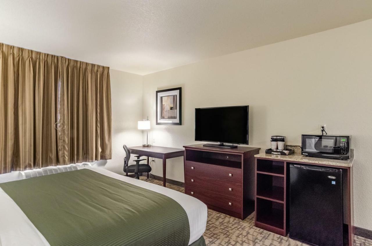 Cobblestone Inn & Suites - Bridgeport ภายนอก รูปภาพ